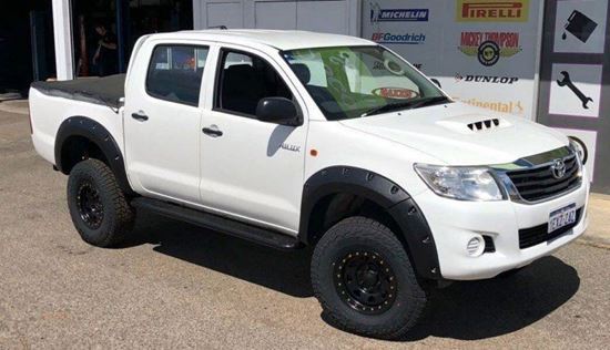 Obrázok Rozširovacie lemy TOYOTA HILUX pred faceliftom